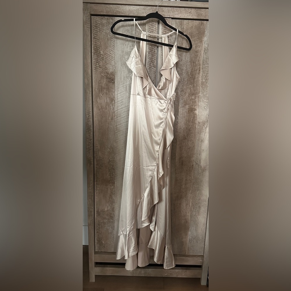 NWOT Vici maxi wrap dress